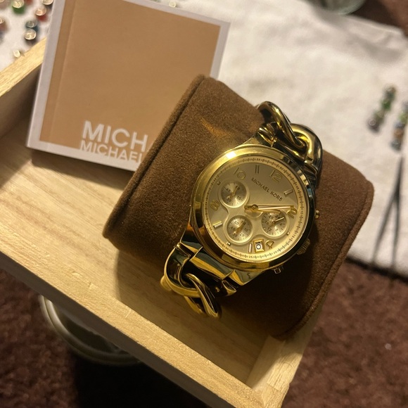 Michael Kors Gold Chronograph Watch - Picture 1 of 5